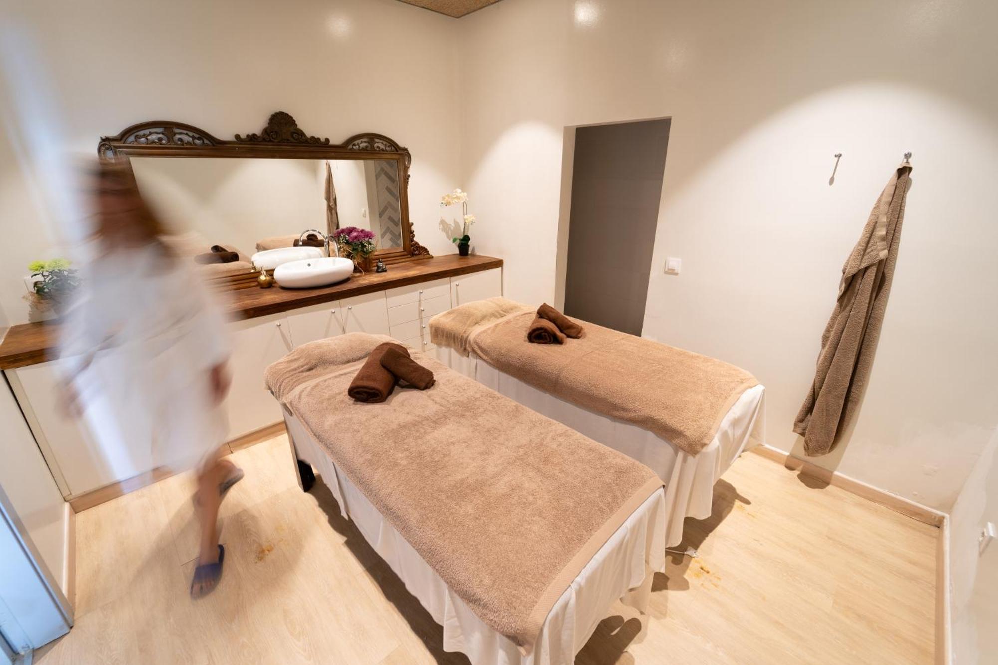 Hotel & Apartaments Thalassa Sport & Spa Rosas Exterior foto