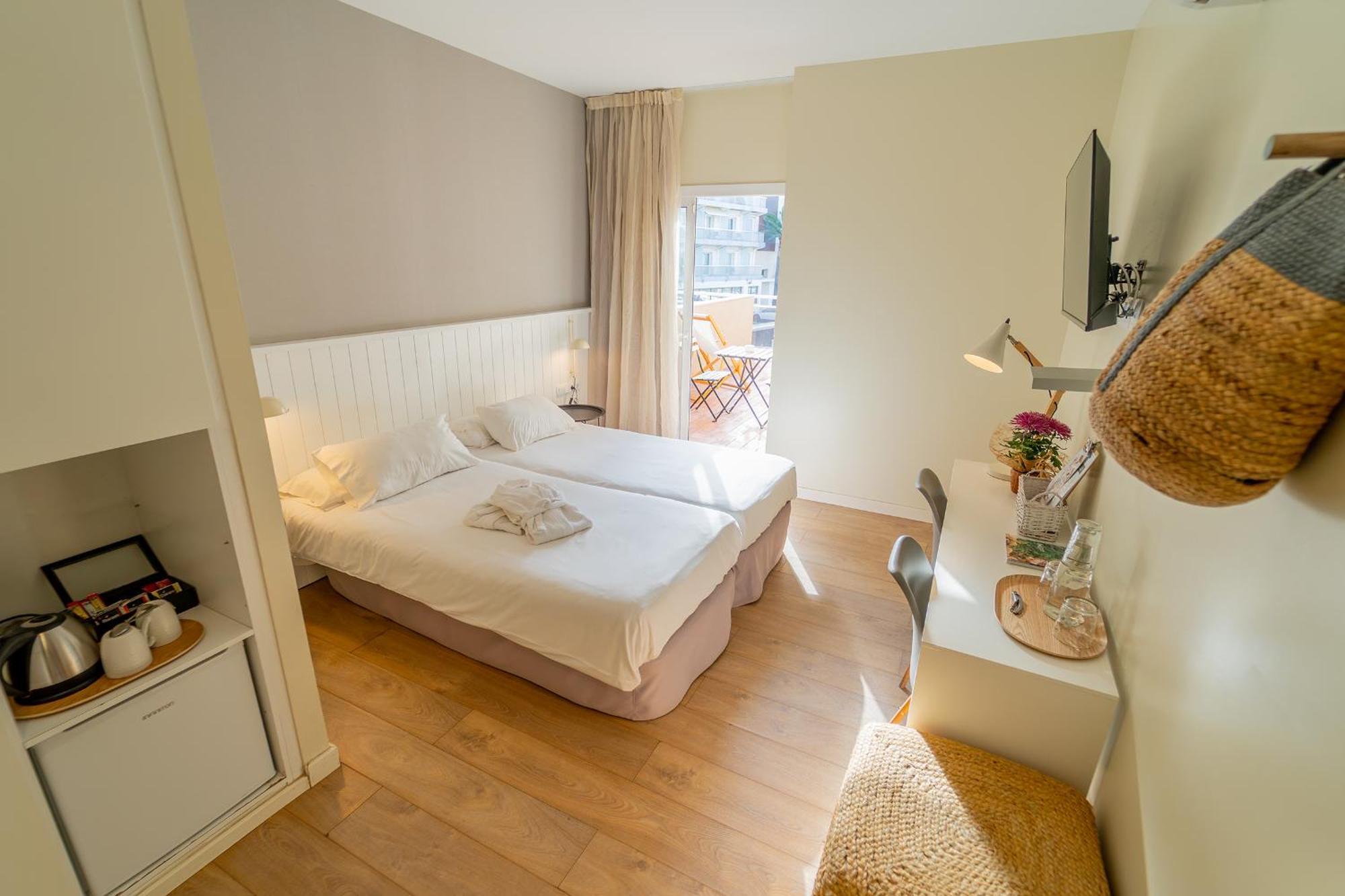 Hotel & Apartaments Thalassa Sport & Spa Rosas Exterior foto